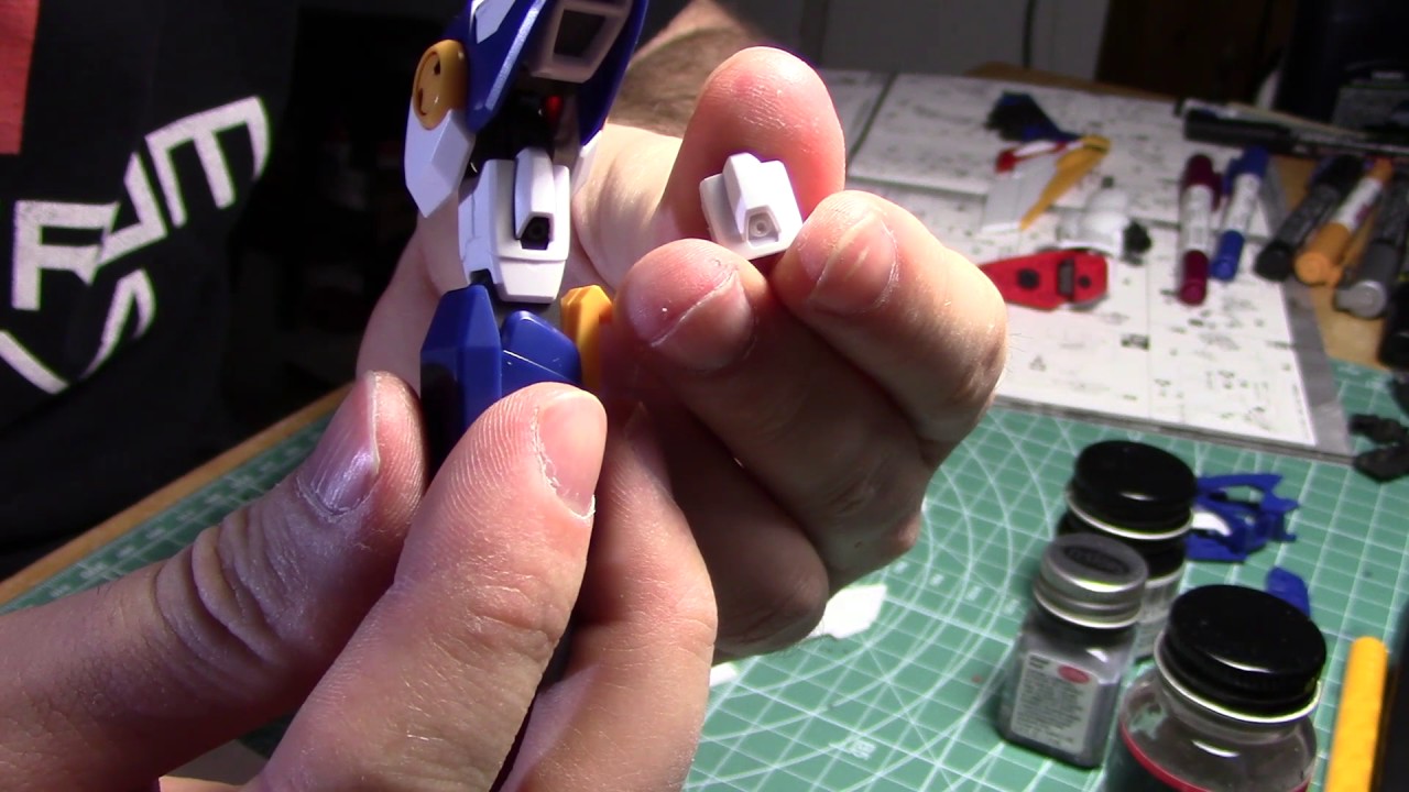 Gunpla Building Part 4 - Panel Lining and Detail Painting - YouTube