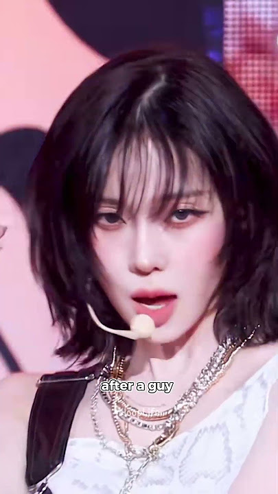 Winter literally screamed… after a random guy grabbed her hand?! #kpop #shorts #winteraespa