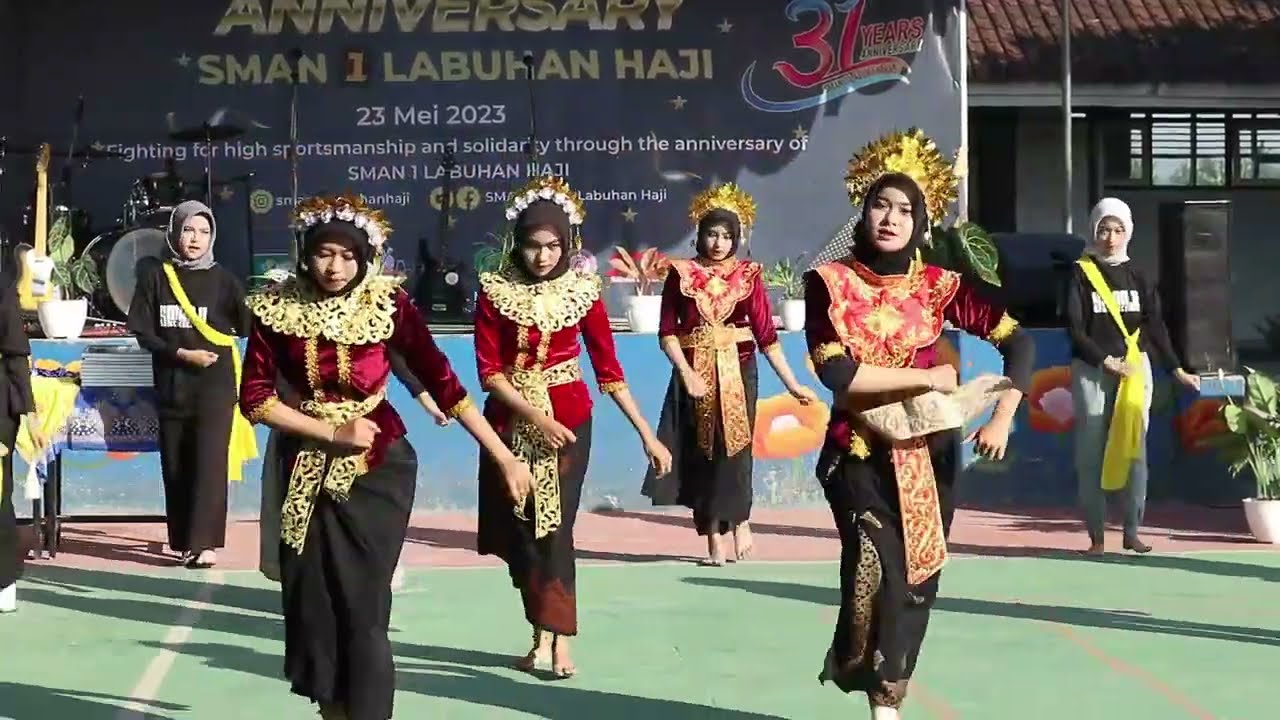 Sanggar Beringin - SMAN 1 Labuhan Haji