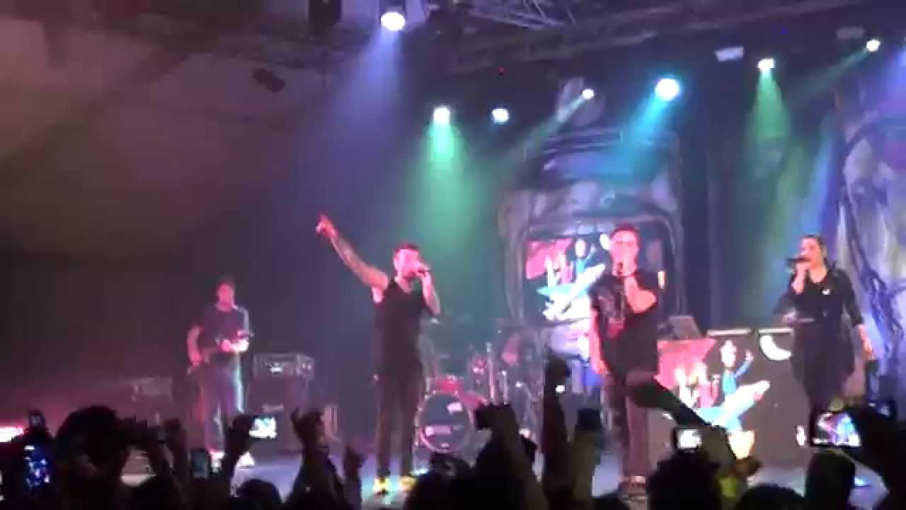 Fedez Love Cost 2 Aprile 2015 Alla Casa Della Musica A Napoli Youtube youtube