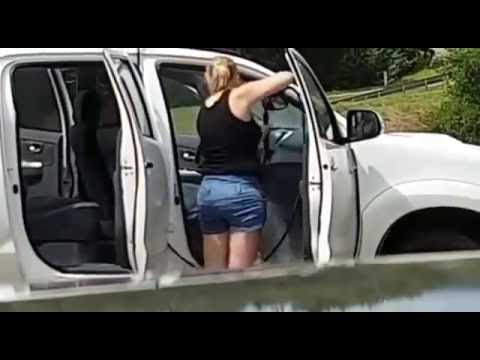 Девушка с керхером