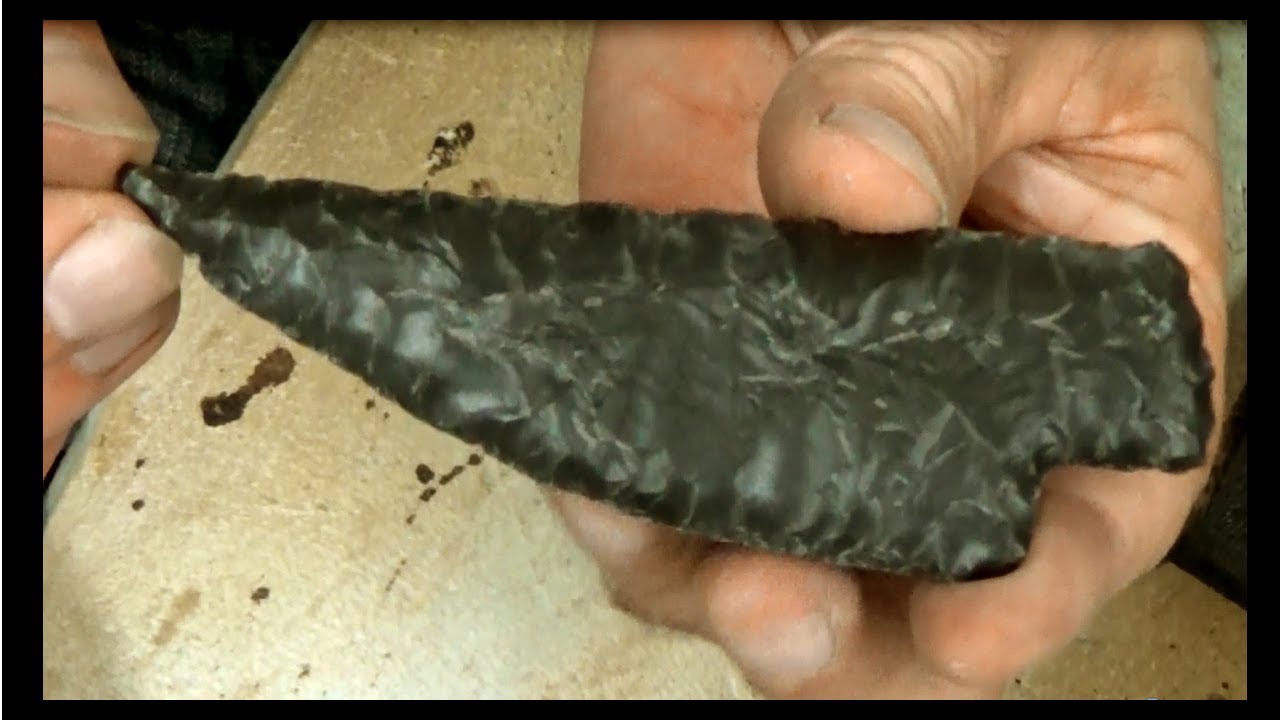 flintknapping a knife from a slab