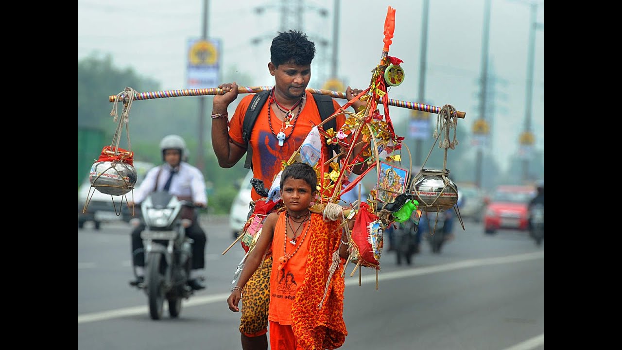 SC takes cognisance of UP govt's decision to allow 'Kanwar Yatra', issues notice to state