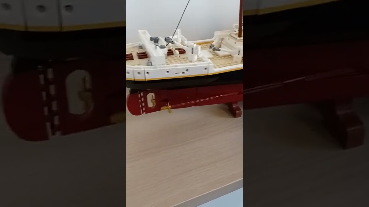 LEGO Titanic working propellers