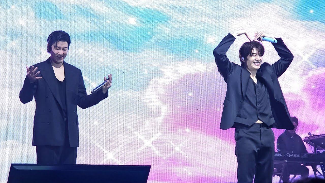 god 251220 하늘색 약속 + 다시 iconic box 부산 토요일 콘서트