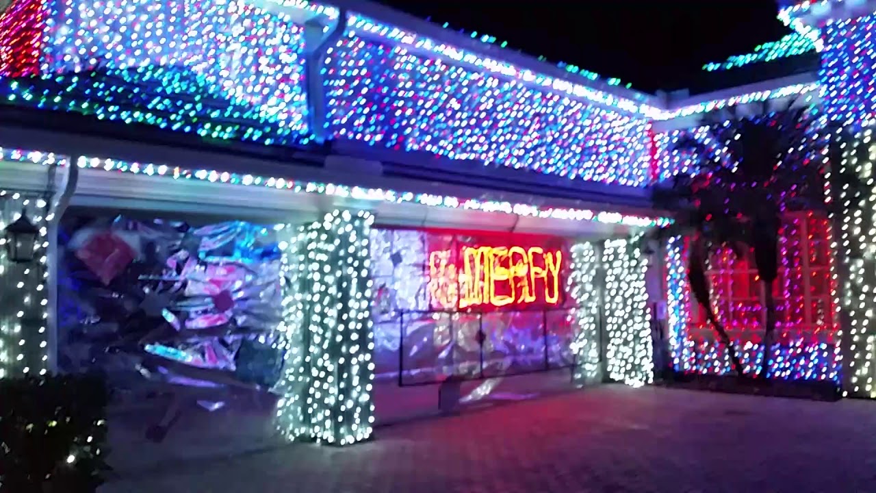 The Great Christmas Light Fight This home in Longwood FL (in Alaqua