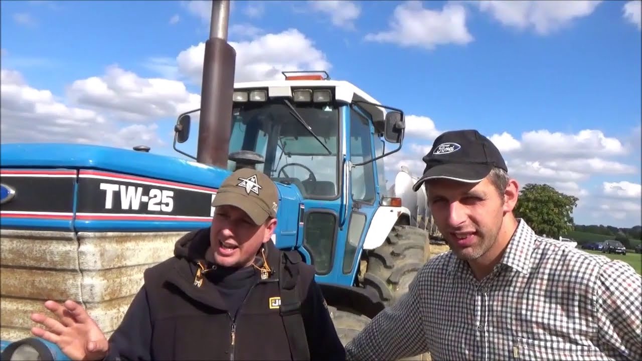 FORD TW's AND TONS MORE FORD TRACTORS ! YouTube