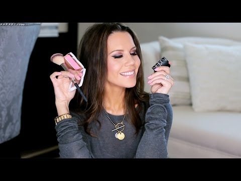 Video: 5 Tricks To Make Your Blush Last All Day