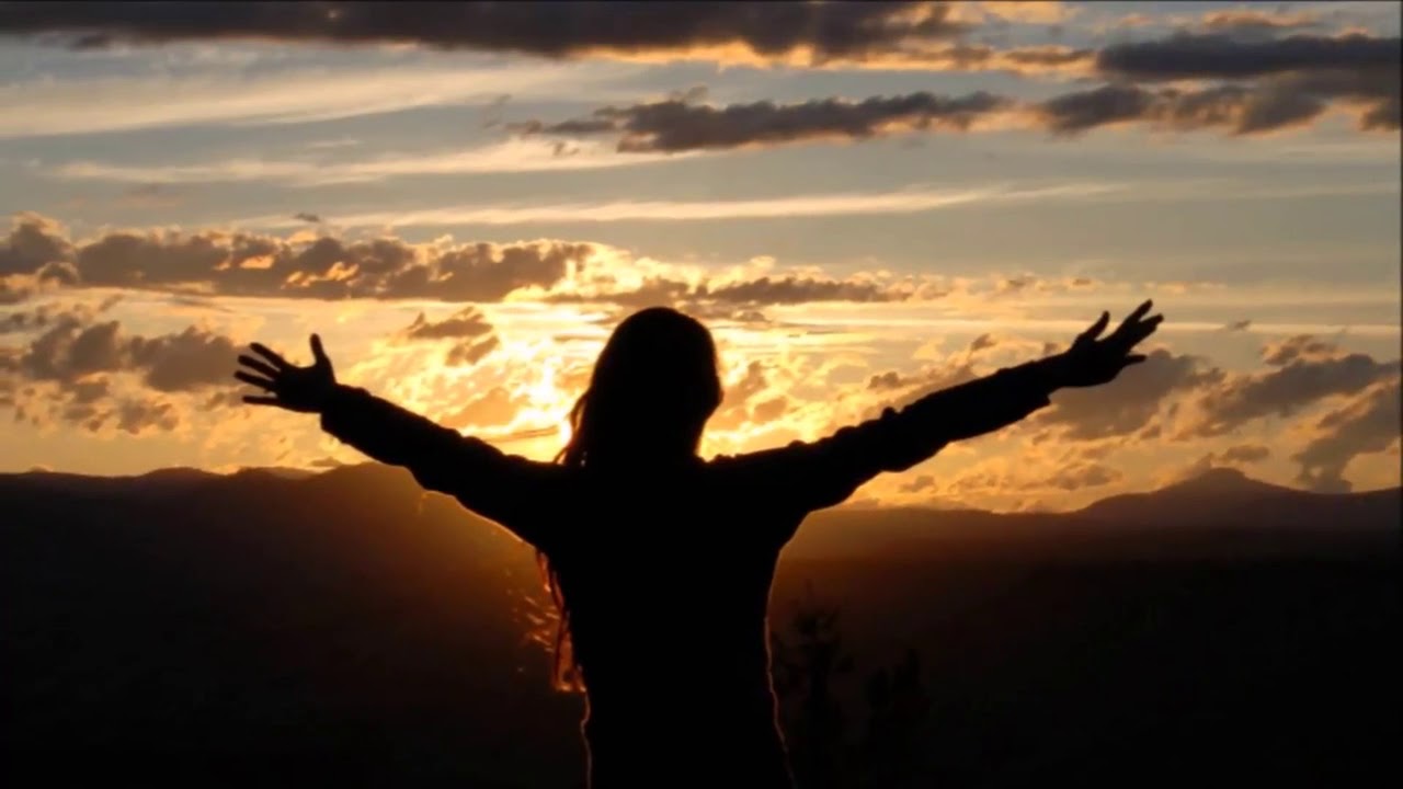 REVUELVE EL ESPÍRITU DE DIOS | MARCO LOPEZ | Animación Red Católica Oficial