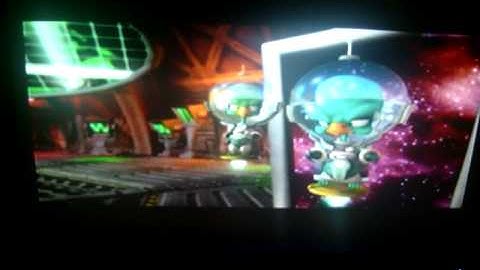 Crash TwinSanity fight many robot ants