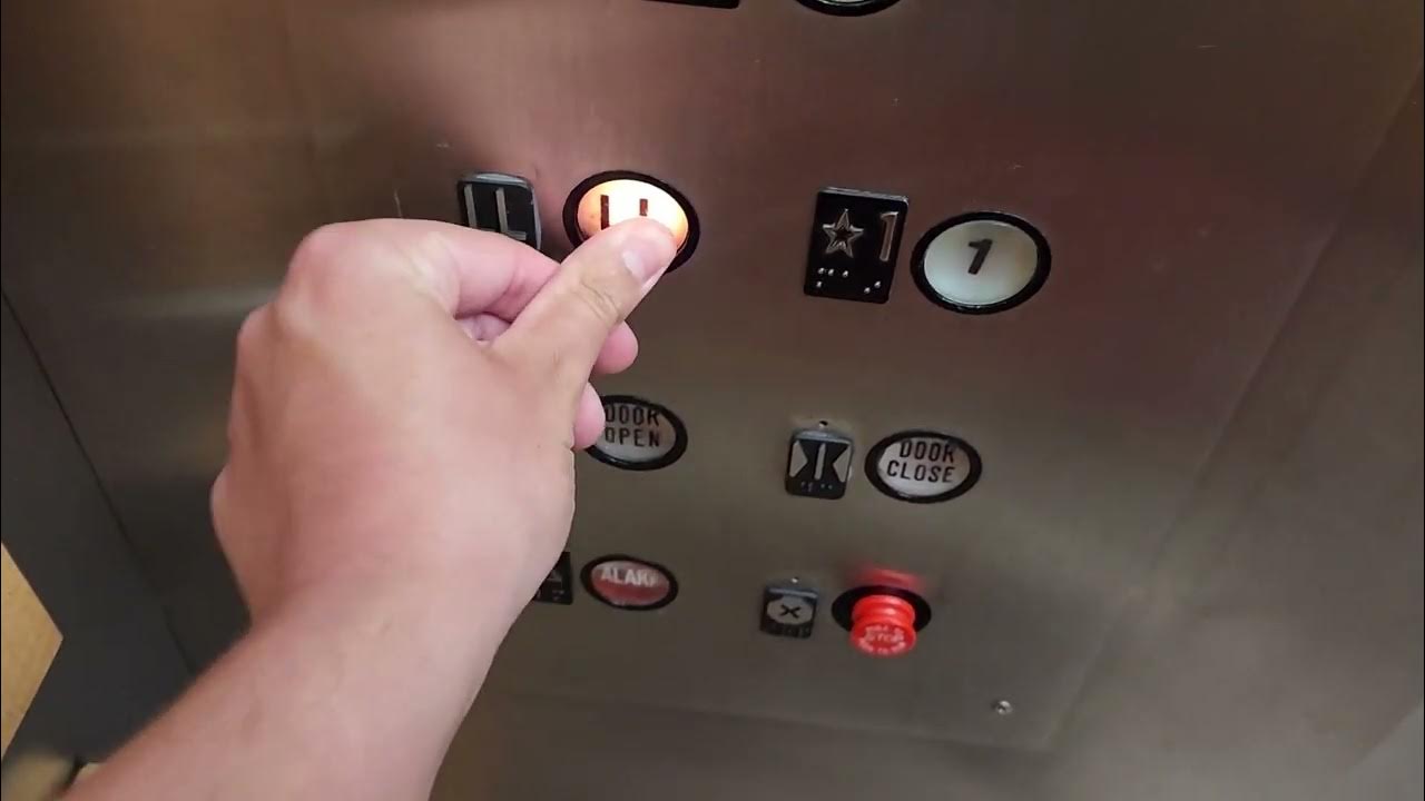 Montgomery Hydraulic Elevator Macy's, Bellevue Square Mall, Bellevue