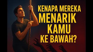 Kenapa Mereka Menarik Kamu ke Bawah ? Psikologi Crab Mentality