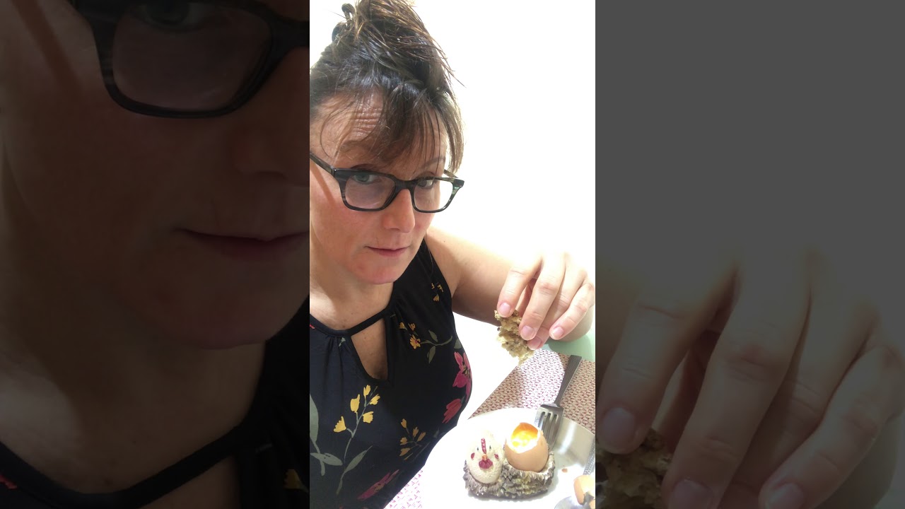 15MAR2020 Breakfast, Maison Rouge, Boutique Hotel in Benin - hollyworldcomedy