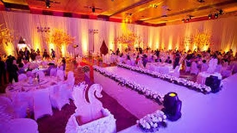 Ánh sáng sân khấu nhà hàng tiệc cưới