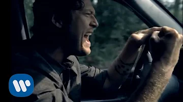Blake Shelton - She Wouldn't Be Gone (Official Music Video)
