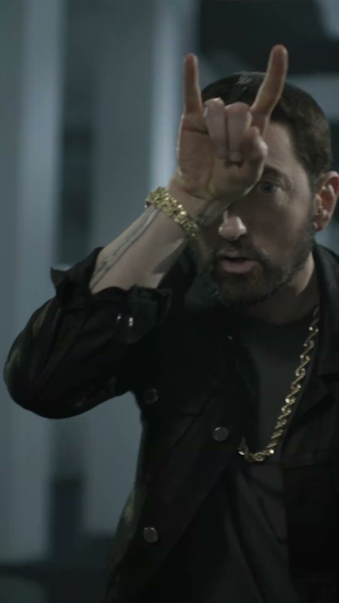 Step thru the portal… Houdini video out now ??
