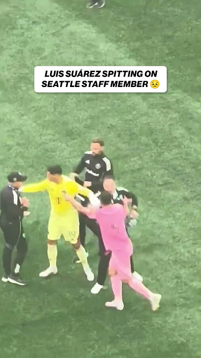 Luis Suárez appeared to spit on a Seattle staff member 😱 #luissuarez #soccer #intermiami #spit