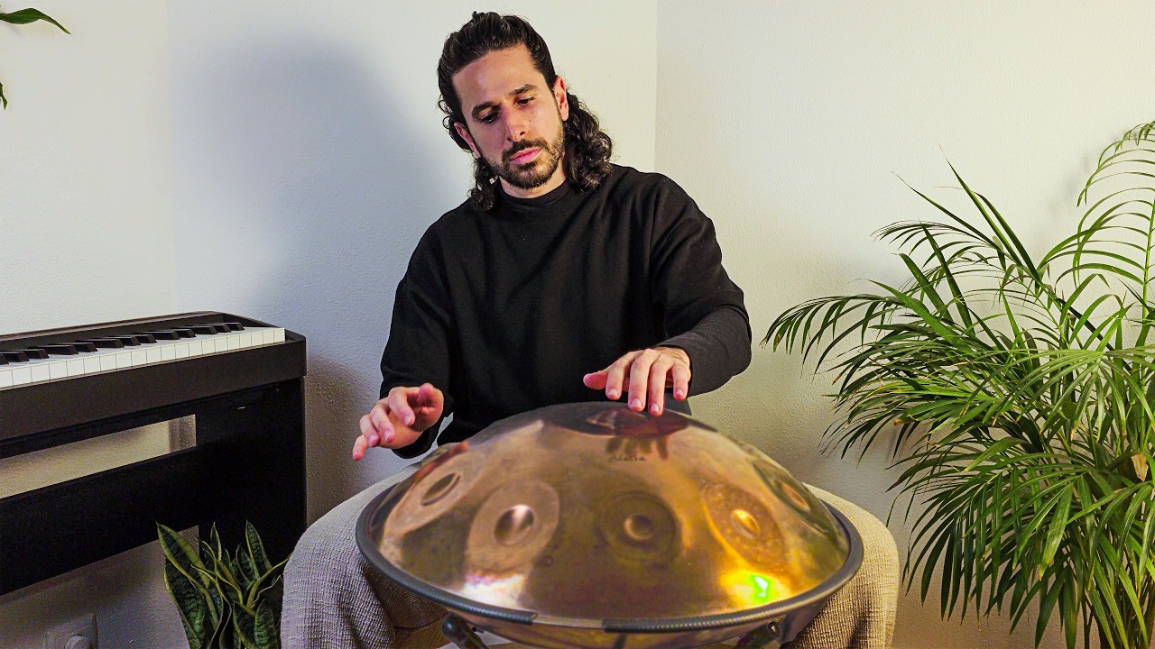 Into the Dark | Relaxing Handpan Session | Gal Adar