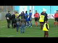 Dhunë në ndeshjen Kamza-Laçi, tifozët sulmojnë arbitrin