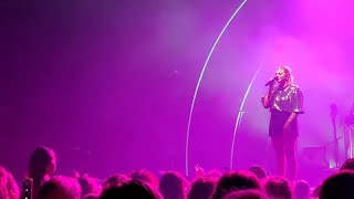 Louane - Nous - live at Cirque Royal Brussels - 26.10.2023
