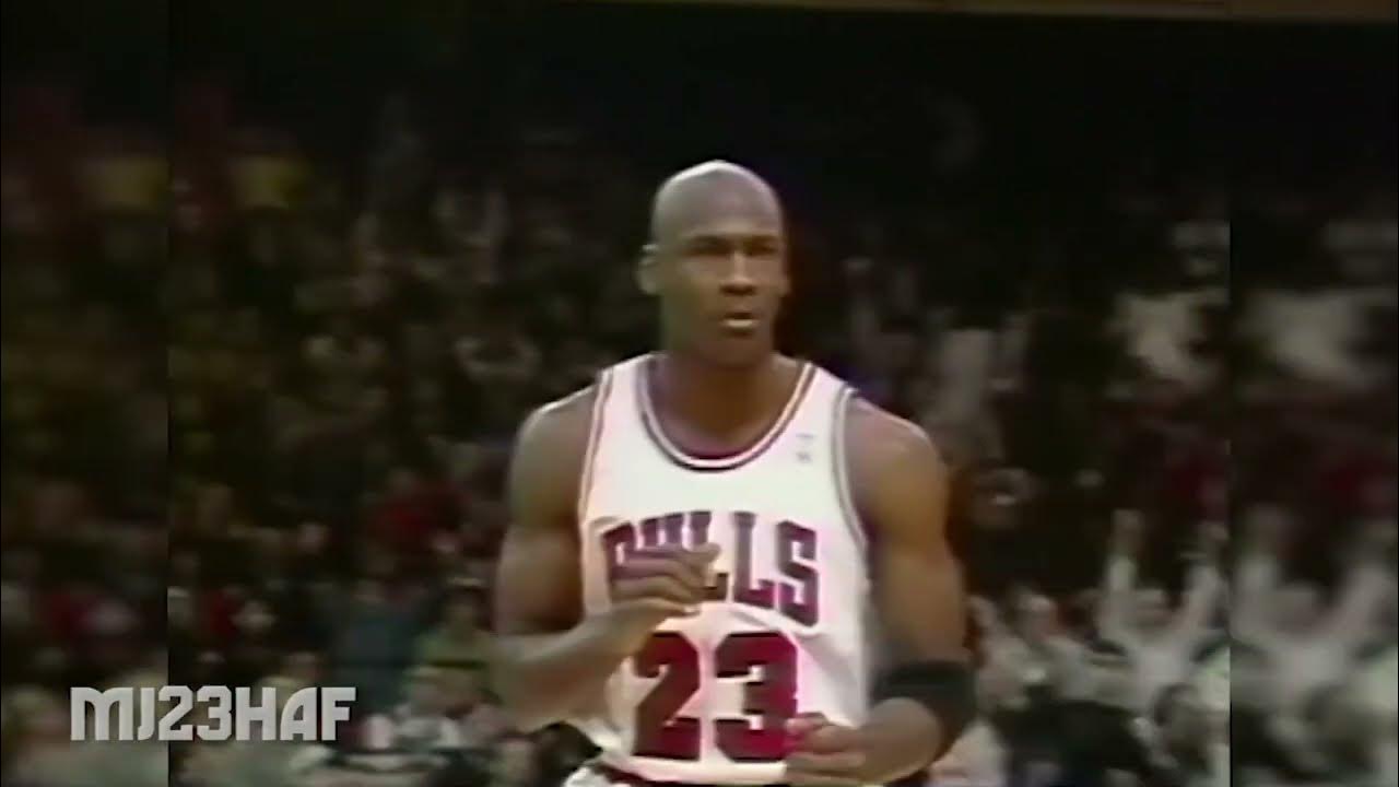 Michael Jordan So GOOD Even Santa Claus Applaud HIM! (1992.12.25) YouTube