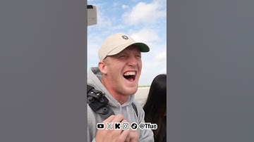 Thumbnail of Pilot claims the earth is FLAT #tfue #shorts