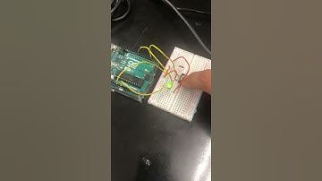 TOGGLING LED using Arduino Uno