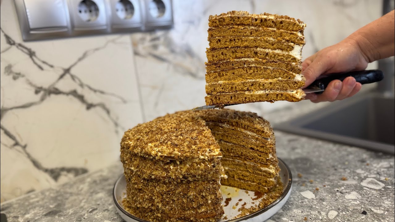 Медівник на сковорідці.