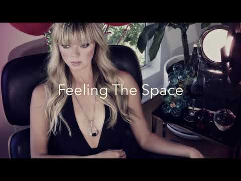 CHROMATICS I WANT YOUR LOVE Lyric Video 