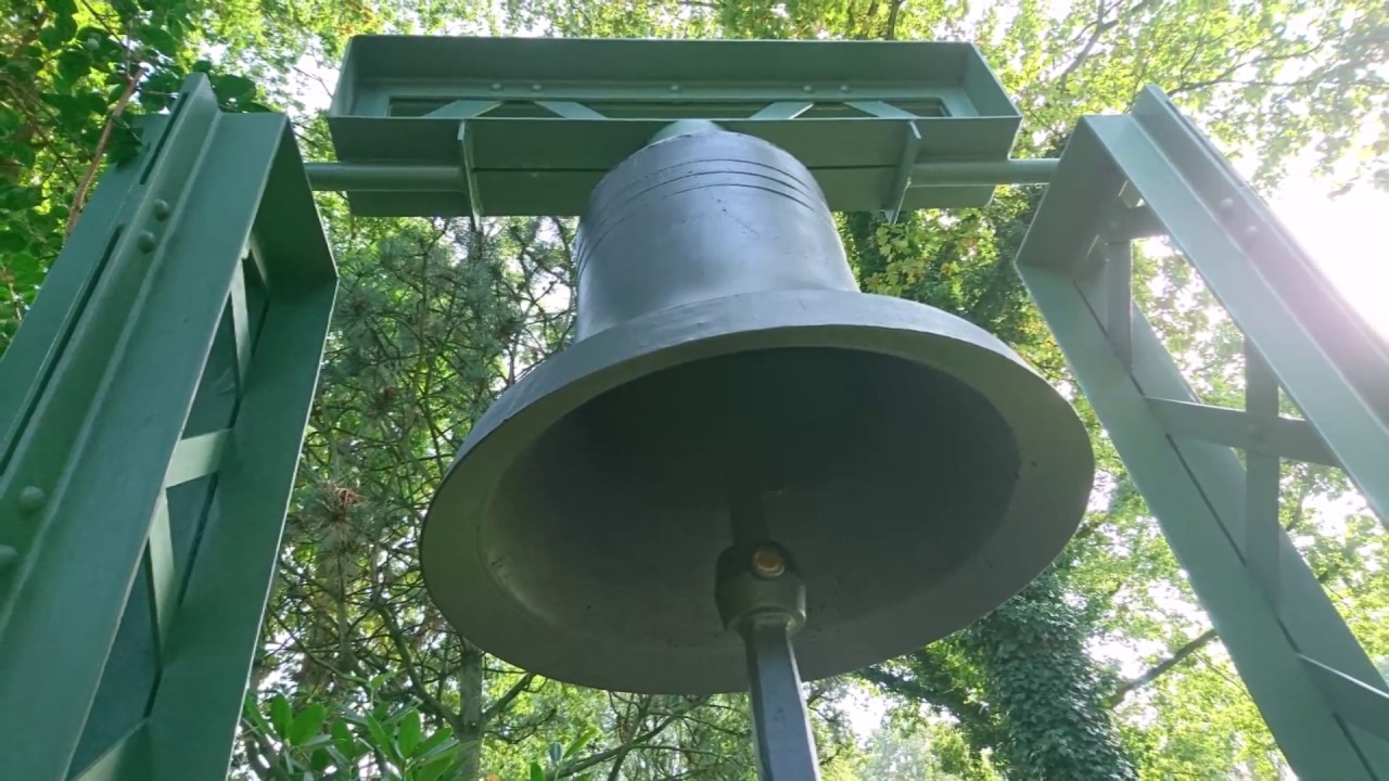 Glockenstuhl aus Linzer Eisenbahnbrücke | Erstes Läuten meiner Böhler Glocke
