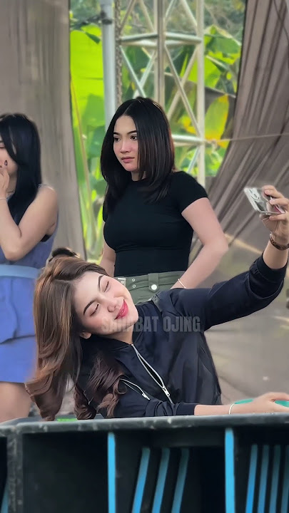 Din Annesia - Siska Amanda - Dinda Teratu - Kurnia Rahma - Linda Ayunda
