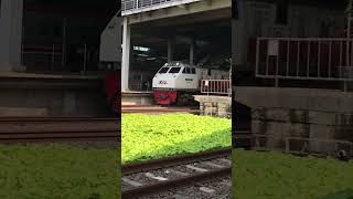 Cakep Klakson Puong Vs Hongeng Cc206 Vs Cc203 keretaapi klakson train