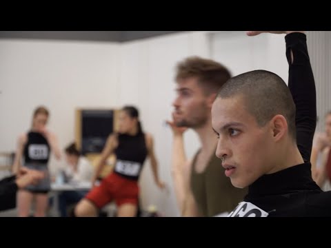 Video: Wanneer is rambert-dansgeselskap gestig?