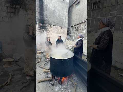 Bu sefer gözüde soktu işin içine