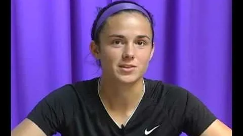 Pilot 1-v-1 featuring Sophomore Forward Amanda Fri...
