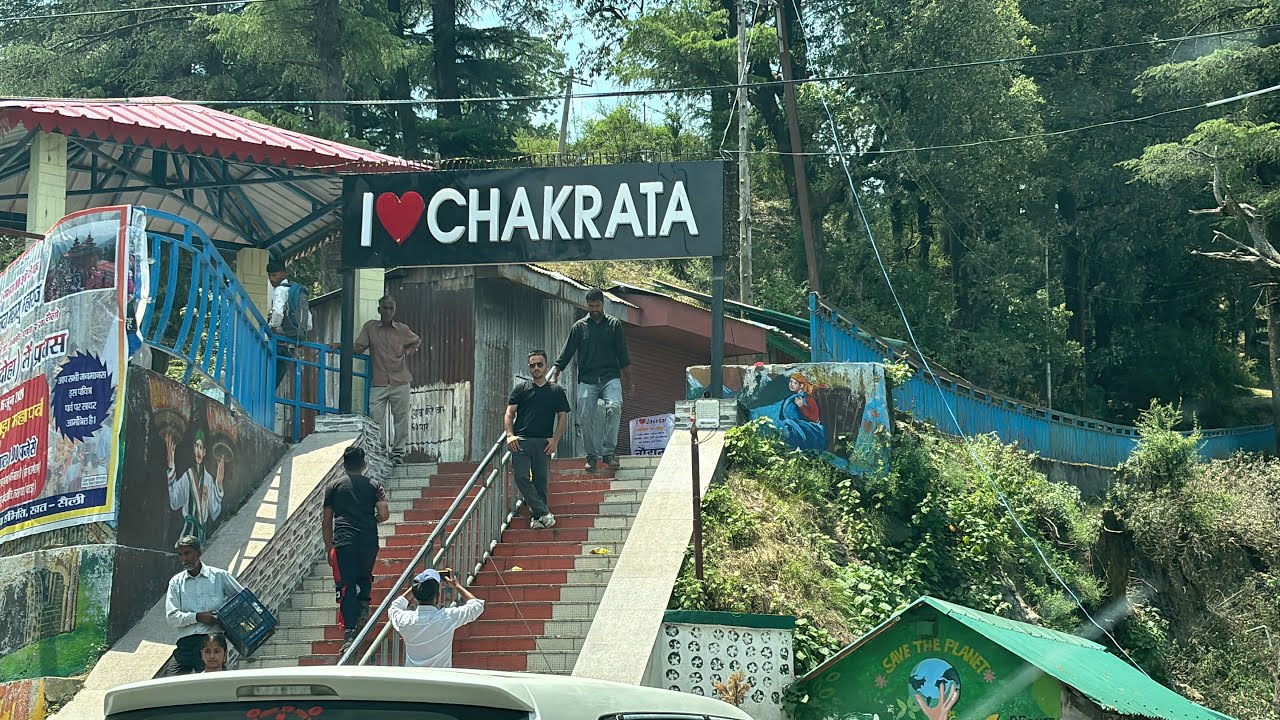 Kharab Raste Dehradun to Chakrata // road trip 🚕 // raste main tabiyat bhi kharab ho ...