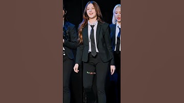 Nancy and BTS V | Nancy Momoland viral dance #bts #viralvideo #kpop