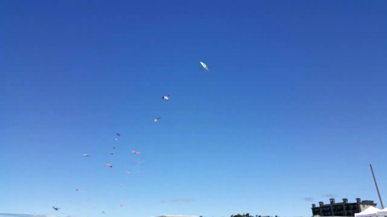 Lincoln City Kite Festival Summer 2018 Aaron Washington Acrobatic Kite