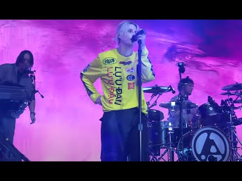 Linkin Park drop live video for “The Emptiness Machine“ from  Wembley Stadium off “From Zero“.
