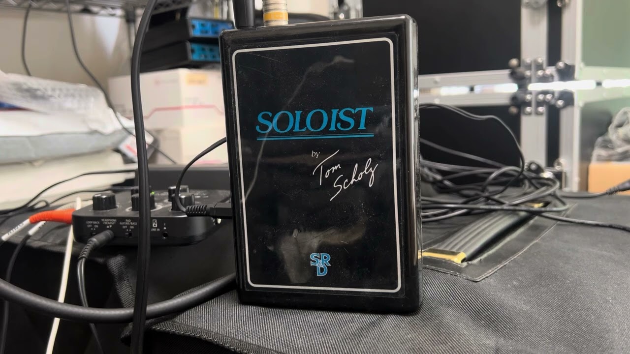 Rockman Ultralight vs Soloist (Chorus OFF) - YouTube