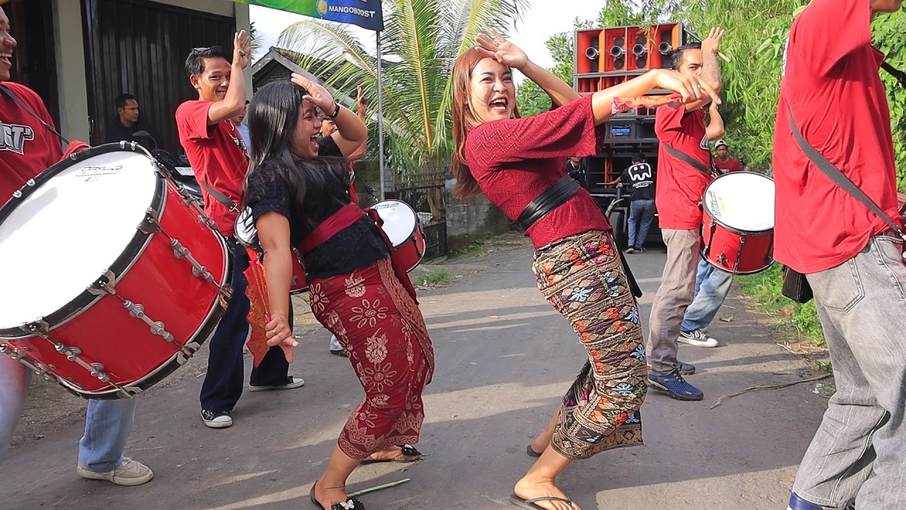 Goyang Oplosan Sambil Kayang Megantara