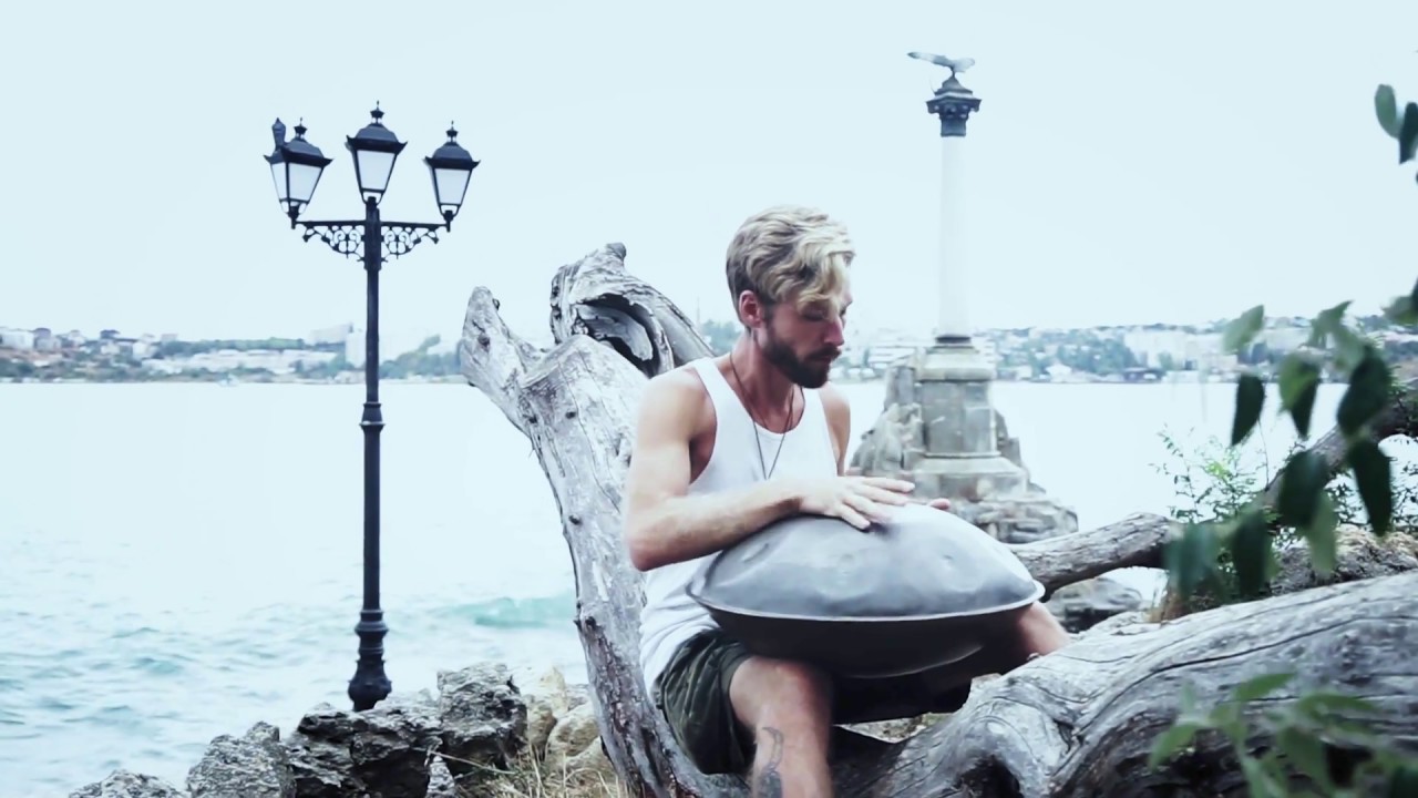 Andrew Jasinski - Sea of Sevastopol (overtone handpan)