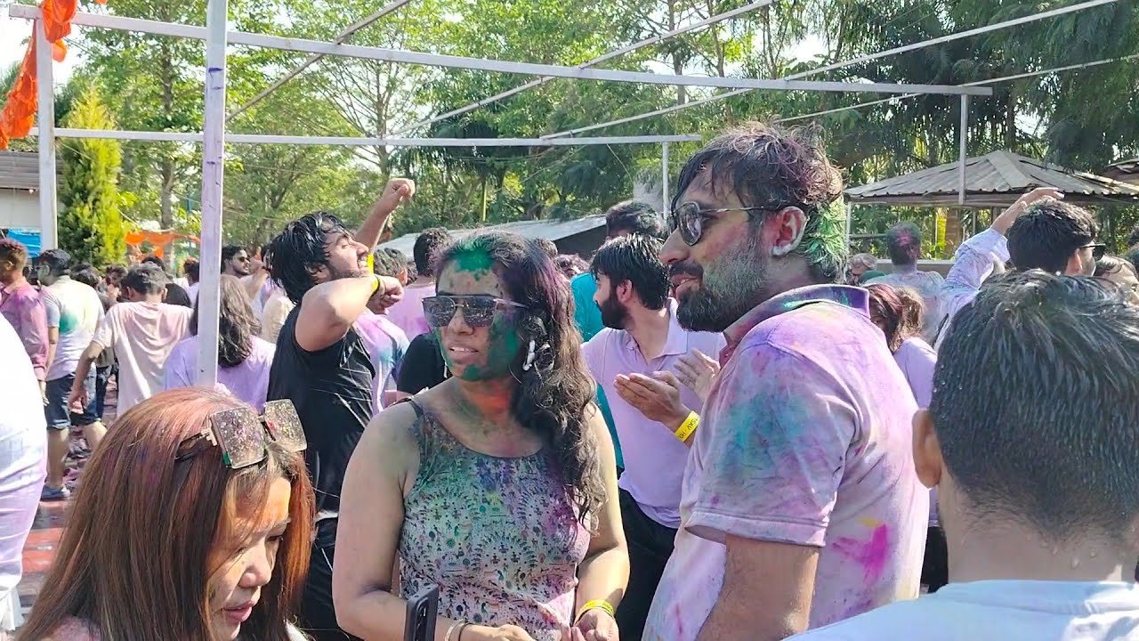 UP BIHAR KE HOLI यूपी बिहार के होली  डांस वीडियो गर्ल्स #ashok_nirala #holi  2026 #khesari #vlog 