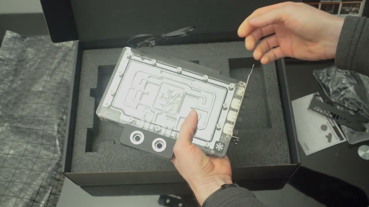 RTX 5090 unboxing (Inno3D iChill Frostbite)