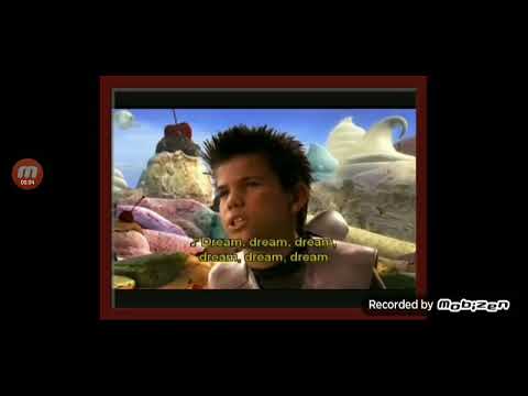 Sharkboy sing Max a lullaby