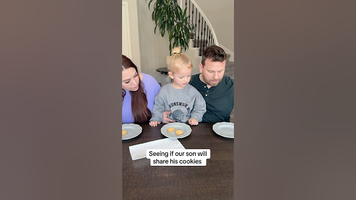 Seeing if our son will share his cookies!🍪👀 COOKIE CHALLENGE! #shorts