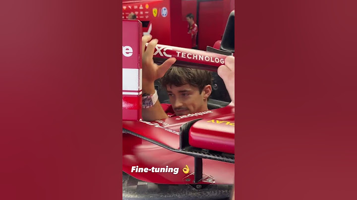 Charles Leclerc Acomoda El Espejito De La Ferrari F1 Gp de España