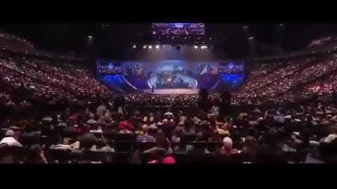 Live worship with Sinach at Lakewood church