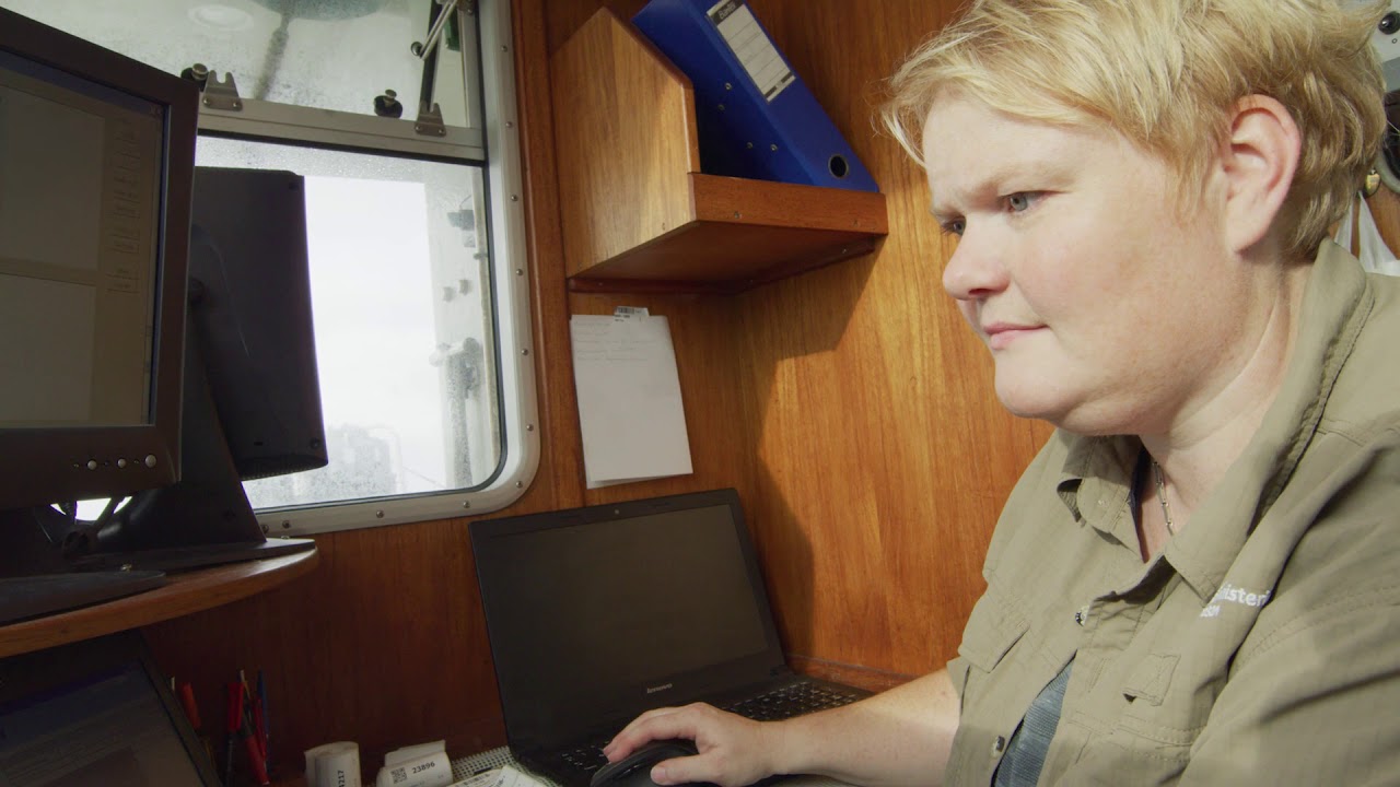 Miljøstyrelsen måler iltsvind og udtager vandkemiprøver