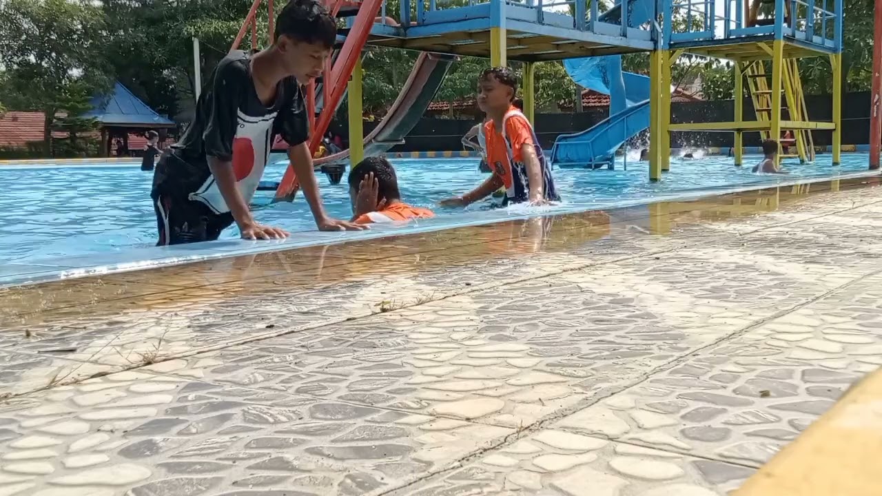 Praktek renang SMPN 1 kerek 8H